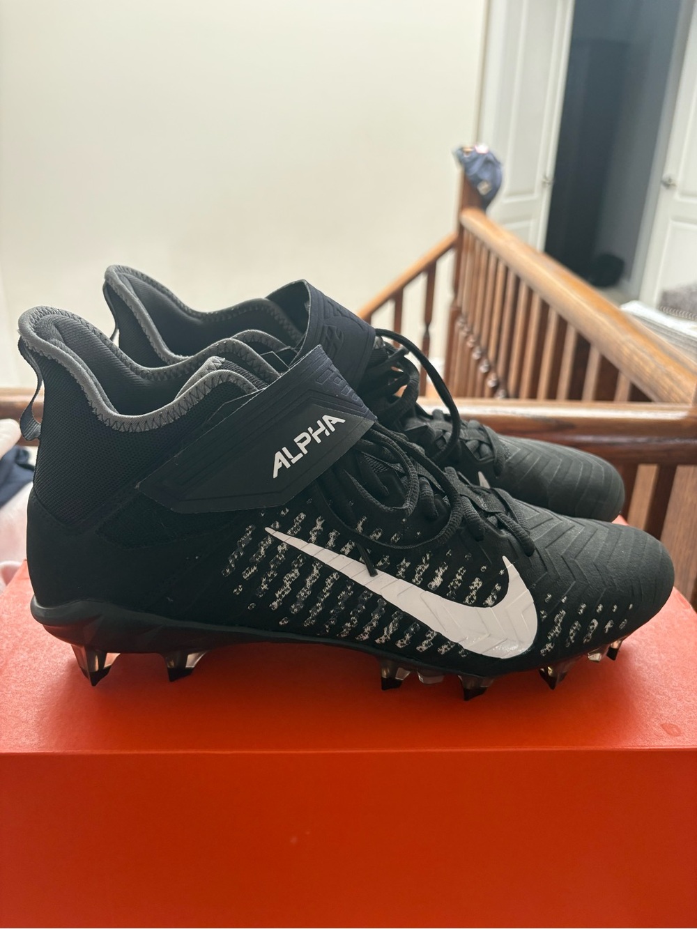 Nike Alpha Menace Elite 3 Football Cleats Black White Men’s Size 10.5
